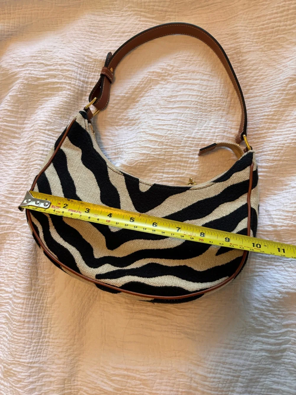 Celine 2021 Vintage Canvas Ava Bag - Picture 7 of 10
